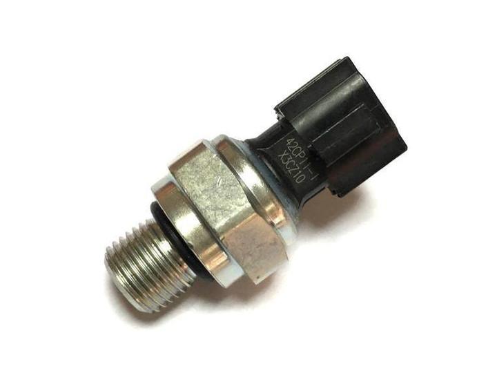 挖掘机增压压力传感器故障