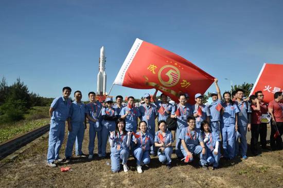 长征五号火箭试验队员