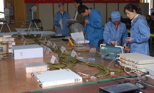 “萤火一号”有效载荷交付验收现场