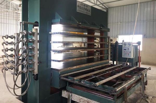 应用在射频条件下木材干燥试验过程中温湿度和压力监控系统中的光纤传感器 应用在射频条件下木材干燥试验过程中温湿度和压力监控系统中的光纤传感器