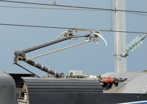 UV-ARC符合铁路应用EN 50317-2002标准，可用于动车组、高铁受电弓电火花检测