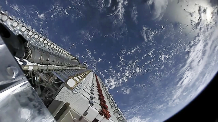Screenshot_2020-10-28 SpaceX and LeoLabs partner up for tracking of Starlink satellite deployments – TechCrunch.png