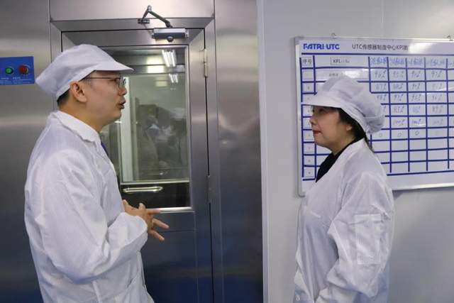 法国驻广州总领事馆总领事周丽君女士一行参观访问西人马公司 法国驻广州总领事馆总领事周丽君女士一行参观访问西人马公司