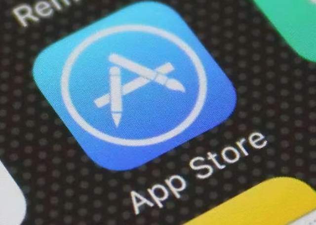 被罚1.78亿后，苹果认怂，表示已在APP中放开第三方支付