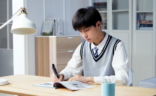 从学习机器人到AI词典笔,为什么阿尔法蛋正引领学习新趋势