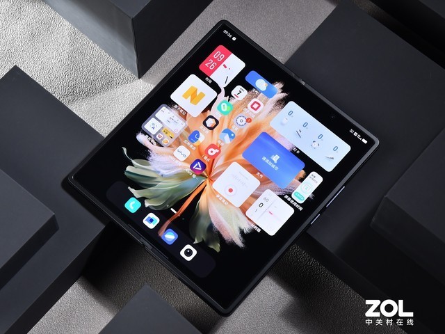 你的下一台平板可能是手机?一款屏幕可大可小的新手机
