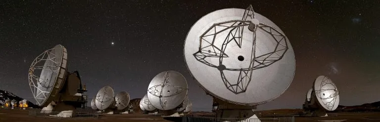 ALMAs-World-at-Night-768x247.webp