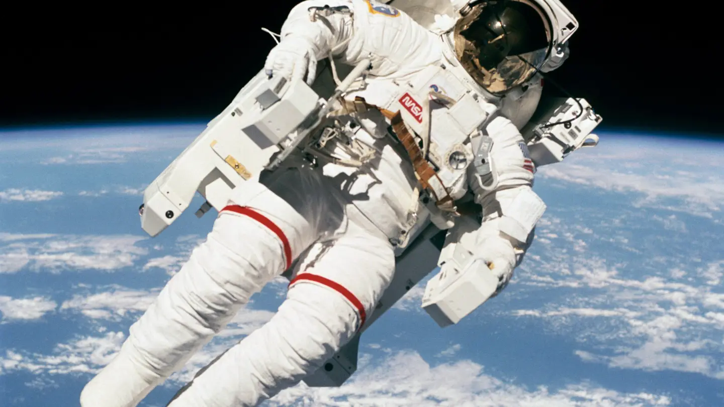 untethered-spacewalk-nasa-1.webp