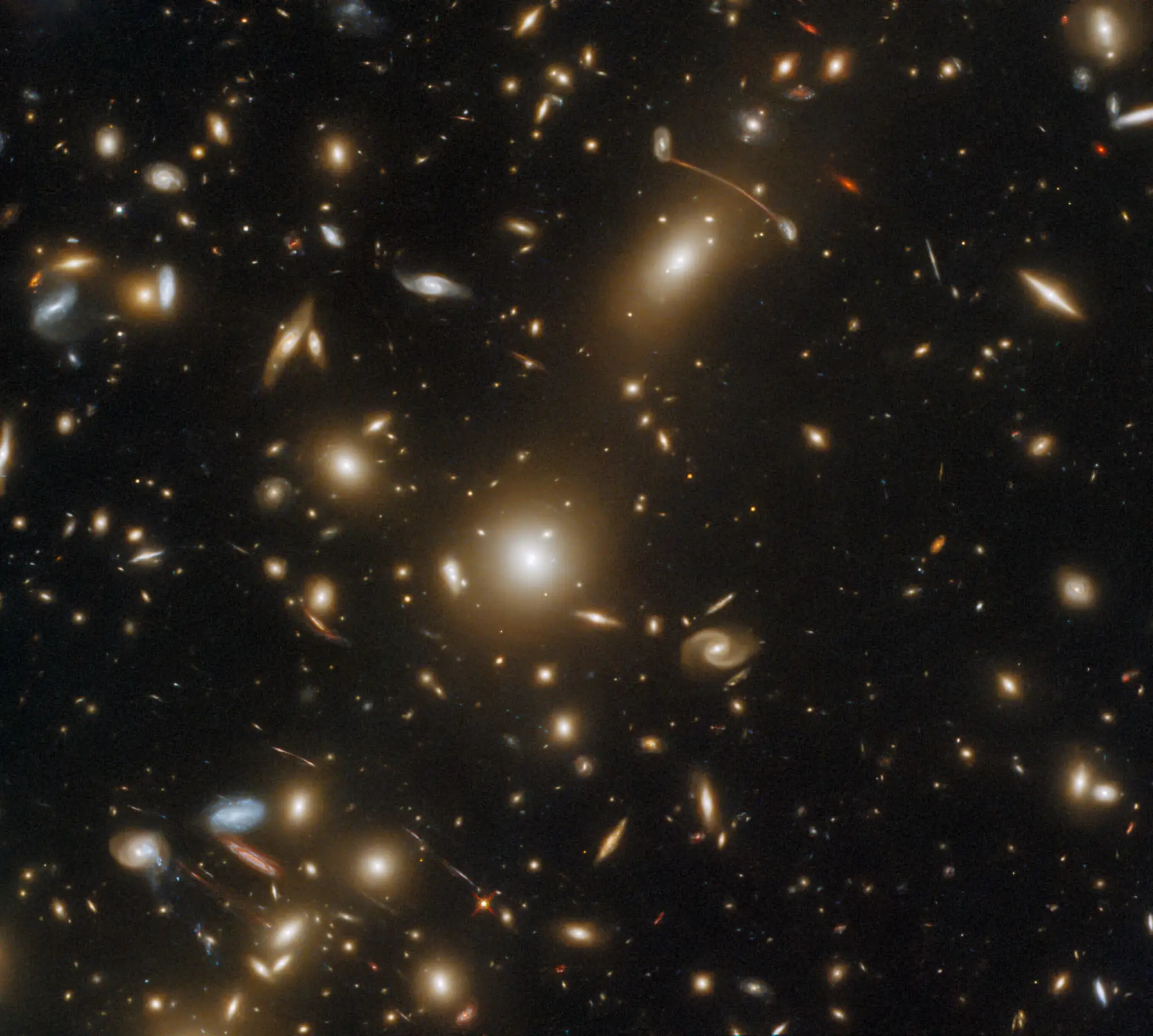 hubble-galaxy-cluster-abell-1351-1.webp