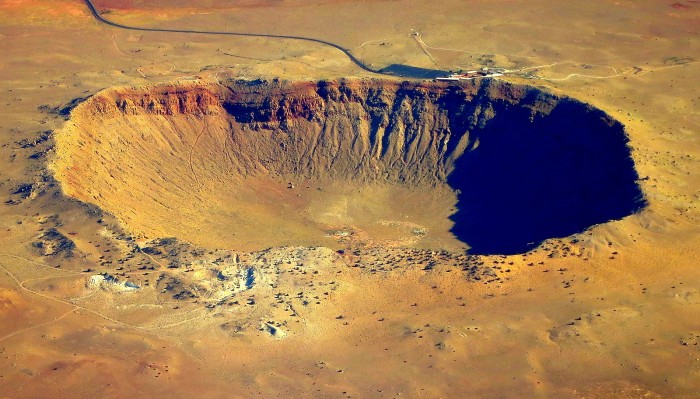 1600px-Meteor_Crater_(crop-tight).jpg